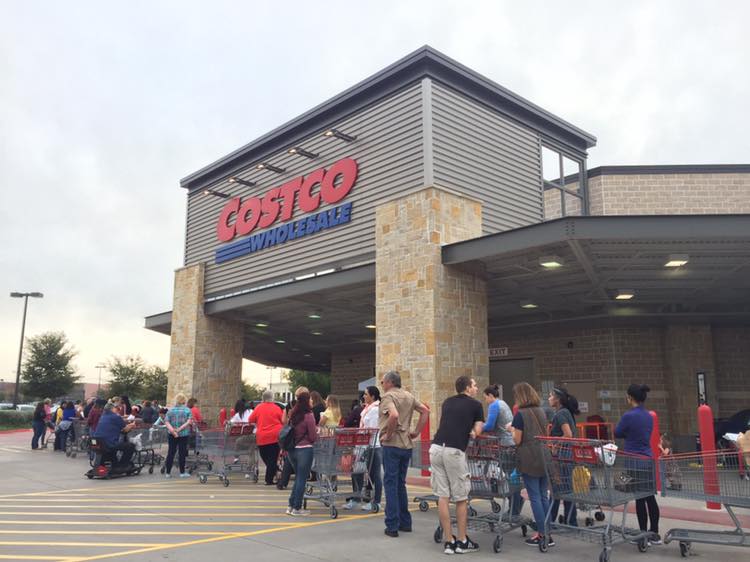 Costco Mom Hour Outside Line