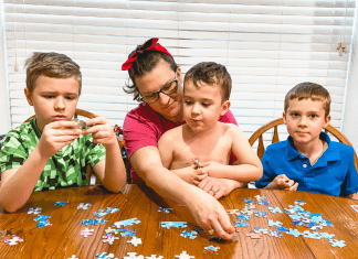 family puzzle activity