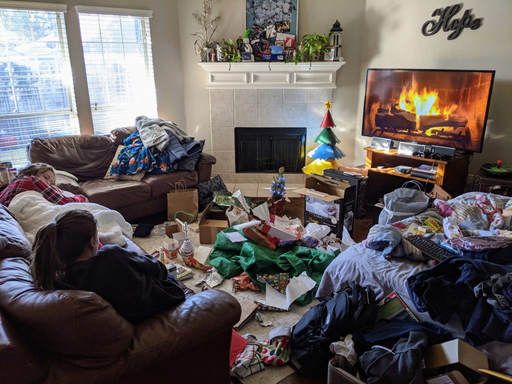 Christmas morning beautiful mess, Christmas gift rule