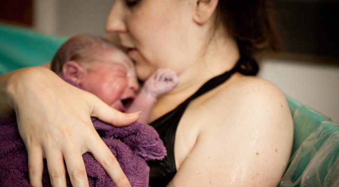 mother-and-baby-in-tub-after-birth